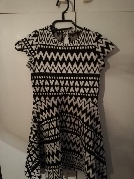 Šaty dívčí vel. 134, zn. yd., 134