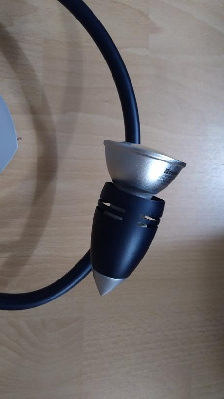 Stropní světlo + bodovka na zeď,