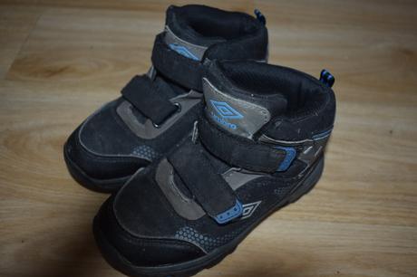 Praktické kotníčkové boty umro, velikost 28/29, umbro,28