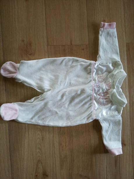 Overal s rybičkami, 62