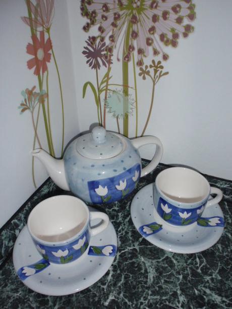 Čajová-kávová souprava na čaj i kávu,