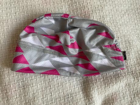 Běžecká/sportovní čepice, obvod 49 cm, zn. runto,