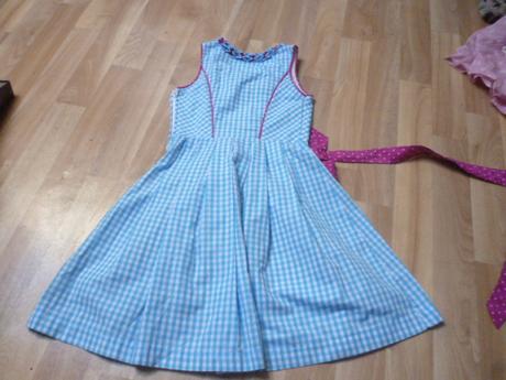Karneval děti šaty vel. 5-6, lupilu,116