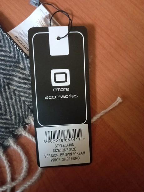 Nová pánská šála, 