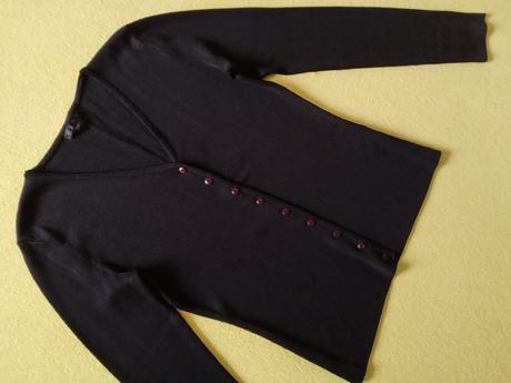 Žebrovaný svetřík, 36