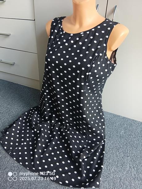 Šaty zn."yessica c&a" vel."m", yessica,m