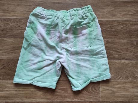 Kraťasy, sinsay,140