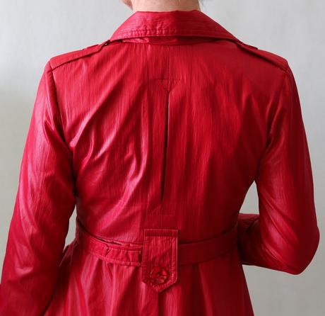 Červený kabátek se sukýnkou vel xxxs, xs