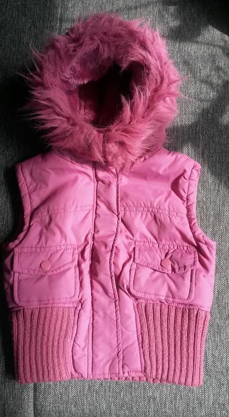 Malinová vesta s kožešinkou vel. 116, girl2girl,116