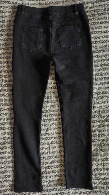 Černé džegíny, h&m,128