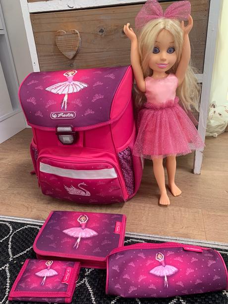 Aktovka a školská sada s balerínkou,