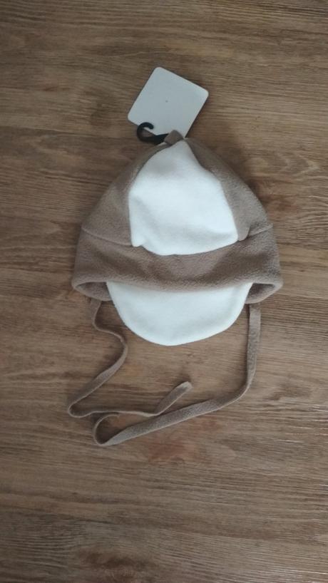 Čepička flísová, nová, 74