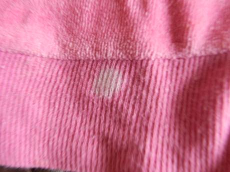 Mikina s ptáčkem, 74