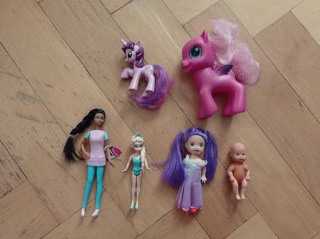 Jednorožec, poník, panenky, elza, ledové královstv, 