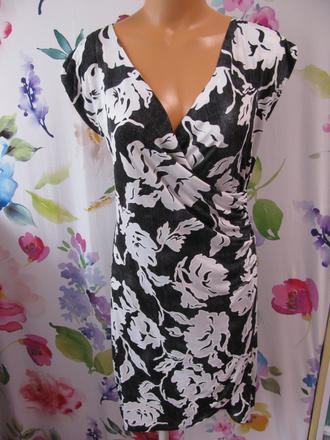 Dámské společenské i letní elastické šaty, 40