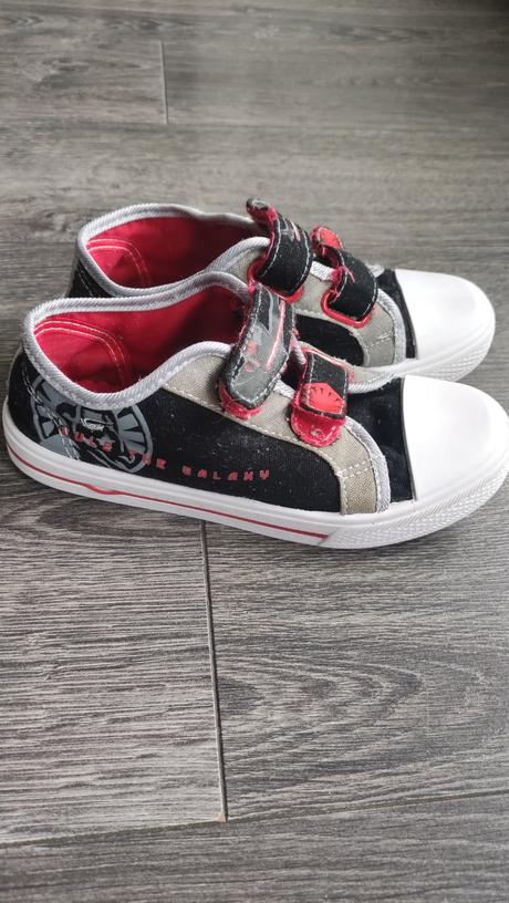 Tenisky, stélka 20cm., 32