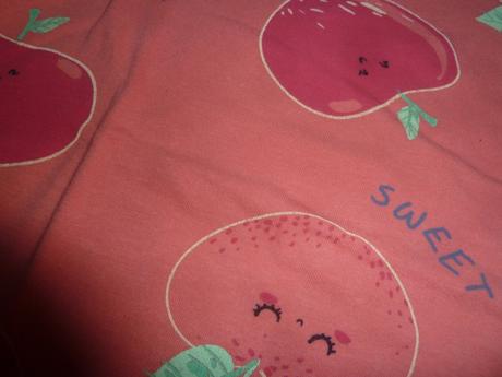 Triko s jablíčky, pepco,134