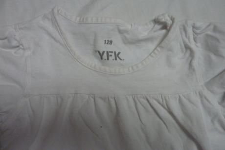 Šaty + 2x sukně + 2x tričko vel. 128, 122–134