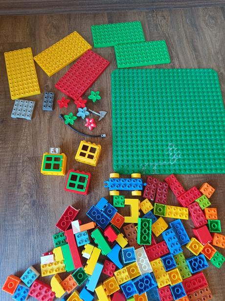 Lego duplo kostky, desky,