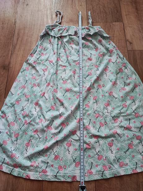 Šaty s plameňáky, 128