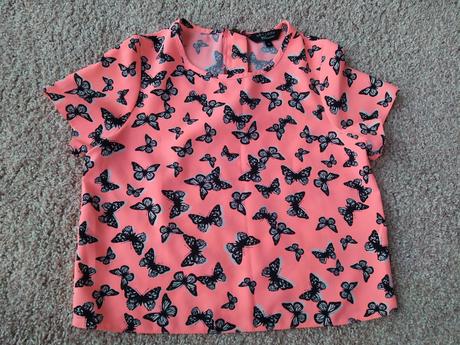 Růžový crop top, 146