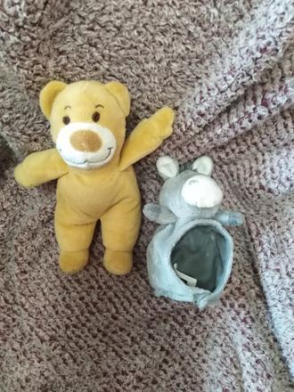 Plyšový medvídekpú s převlekem oslíka, 