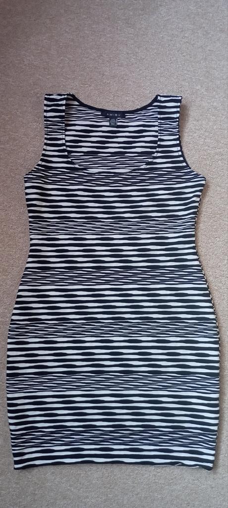 Šaty zn."amisu" vel."l", amisu,l