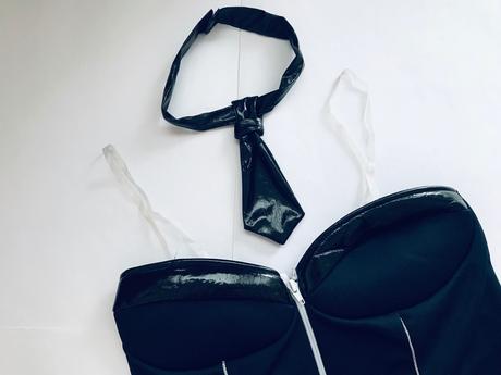 Vel.m-l /st5/ kostym dámský,