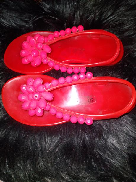 Dívčí žabky korálky vel. 29, vnit.stélka 19 cm, 29