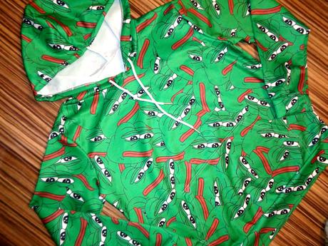 Luxusní mikina s motivem žabák pepe, s