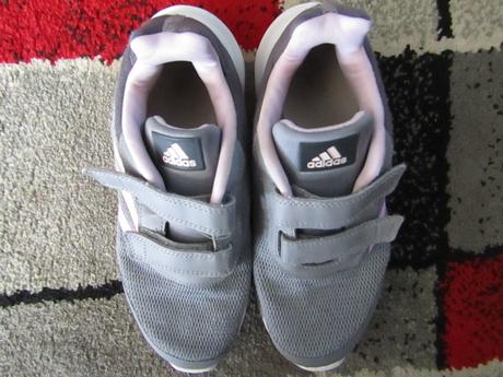 Botasky zn.adidas v-35,baleríny zn.baťa,conversky, adidas,35