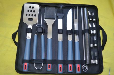 Grilovací nářadí ,set 19ks v kufříku,nový,,