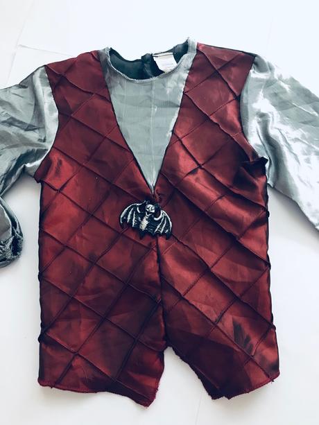 K4/ kostym košile upír - v.cca 5/6 let,