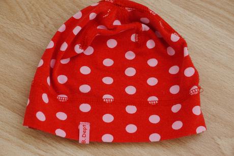 Cervena bavlnena cepicka s punticky, h&m,62