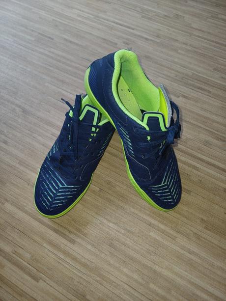 Kopačky sálovky decathlon vel.39 stélka 24,5cm tém, decathlon,39