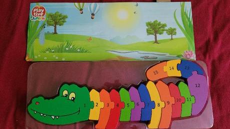 Desková hra a dřevené puzzle, 