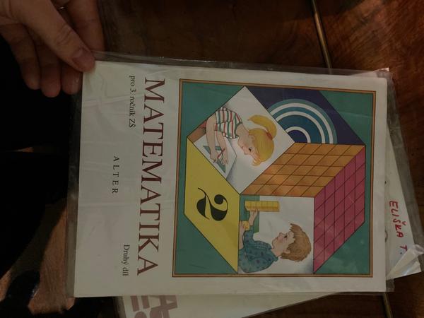 Učebnice matematiky 3. třída. Máte někdo doma k ofocení?