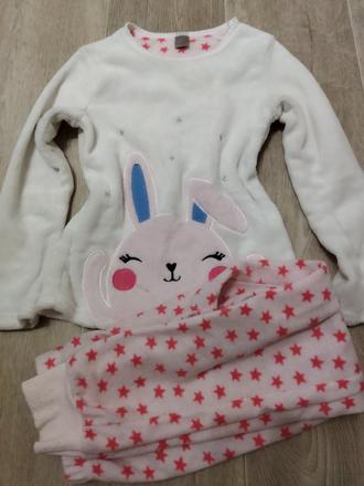 Dívčí pyžamo, 122