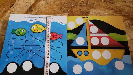 3x kniha (puzzle, vkládání puntíků),