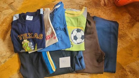 5 x tepláky a 4 x triko, 104–116