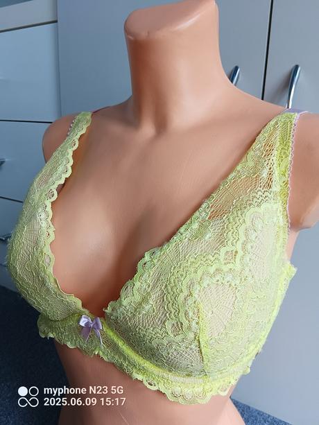 Podprsenka zn."dorina" vel."80e", 80e