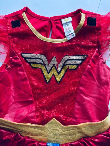An15/ kostým šaty wonder woman- v. 5/6 let, 