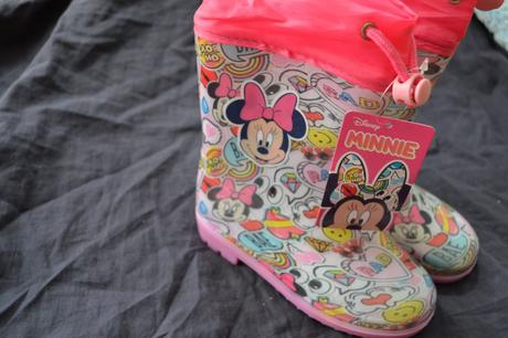 Kvalitní holiny,v.22,stélka 14cm, disney,22