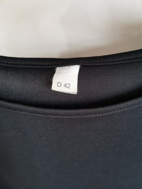 Dámský top tričko s průstřihy vel. 40 / 42, l