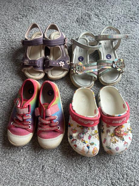 2x sandály, 1x tenisky, 1x crocsy vel. 27, cupcake,27