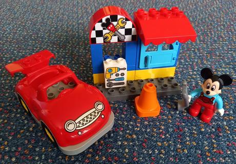 Lego duplo 10829 - mickeyho dílna.,