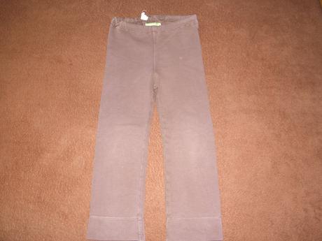 Hnědé tepláky zn. me&i vel.98/104, 98