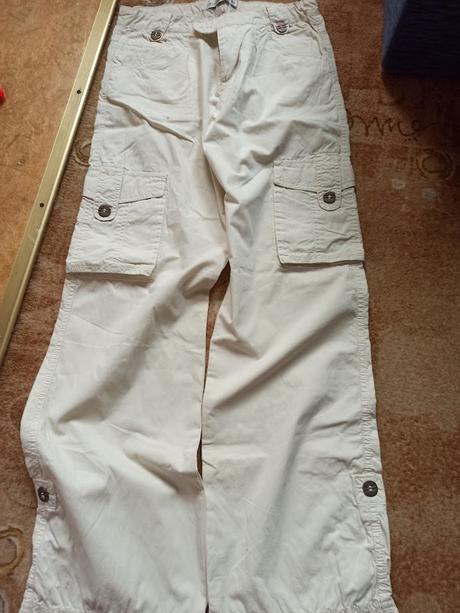 Šaty, sukně, triko a kalhoty, m