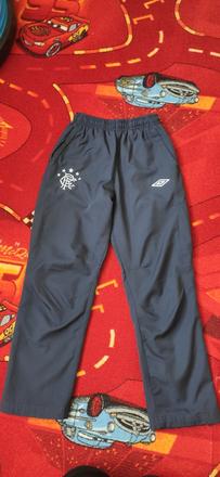 Sportovní kalhoty, umbro,146