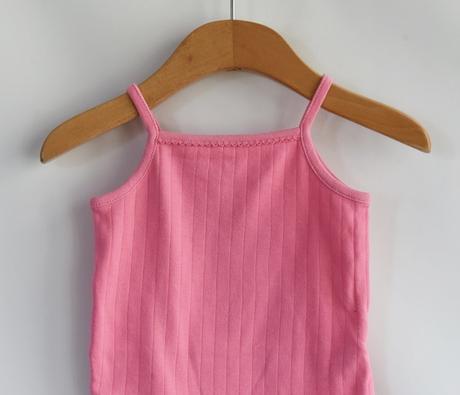 Tílko vel. 9 - 12 m, f&f,80